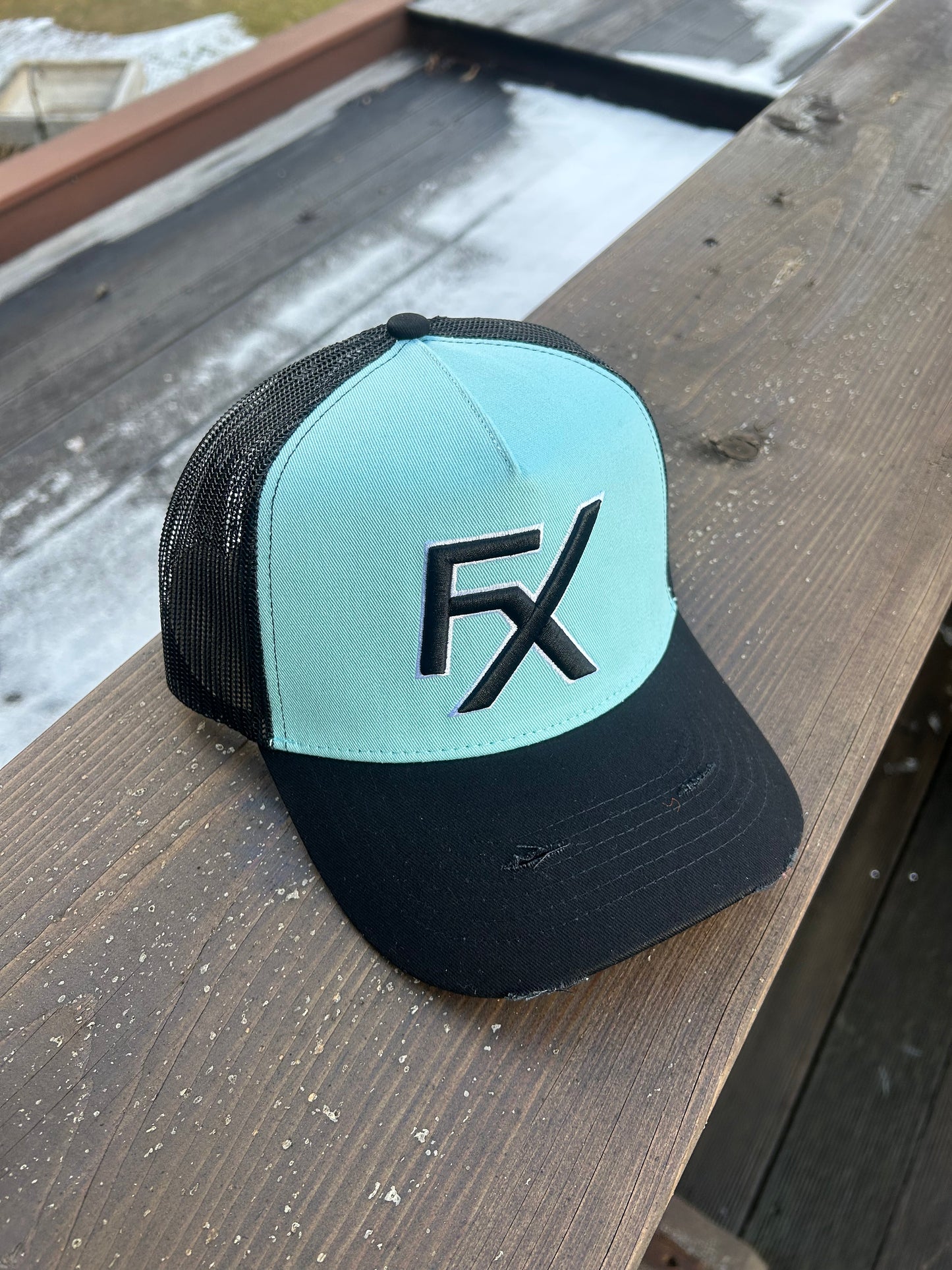 TIFFANY BLUE / BLACK TRUCKER HAT