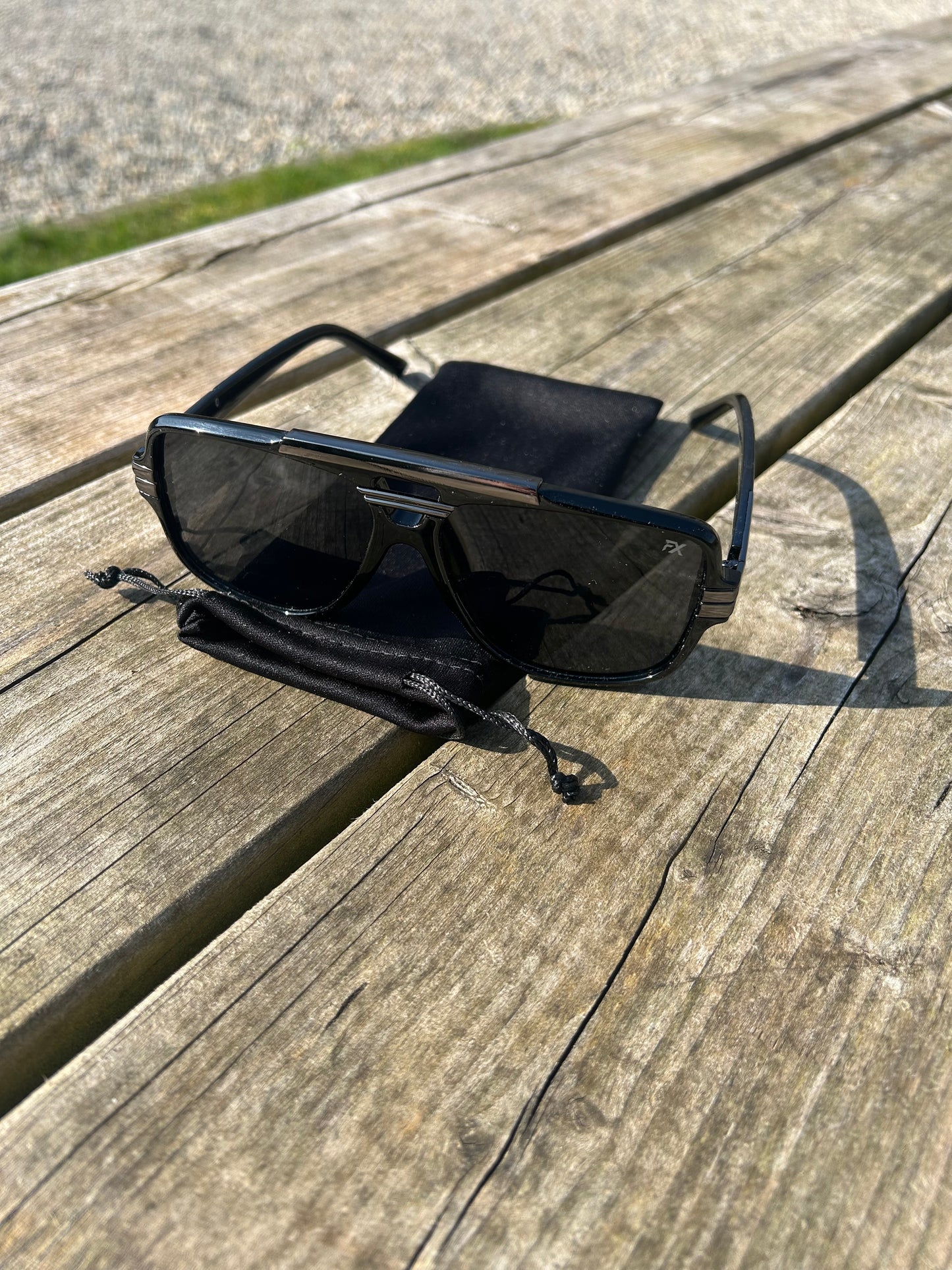 BLACKOUT FX FOUNDERS SUNGLASSES